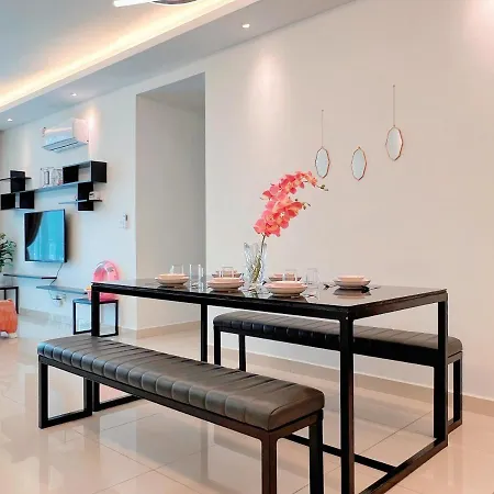 Ipoh Modern Cozy W Balcony -8Pax- 3 Free Parking By Aftertea Home Exterior photo
