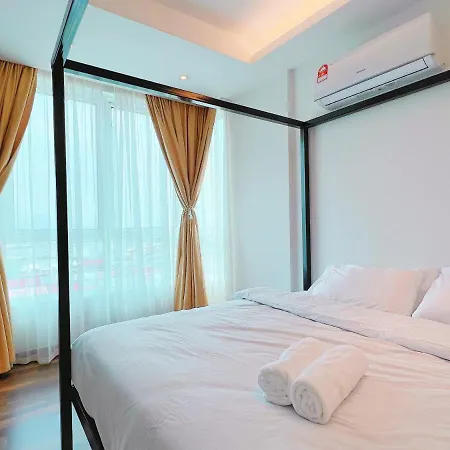Ipoh Modern Cozy W Balcony -8Pax- 3 Free Parking By Aftertea Home Exterior photo