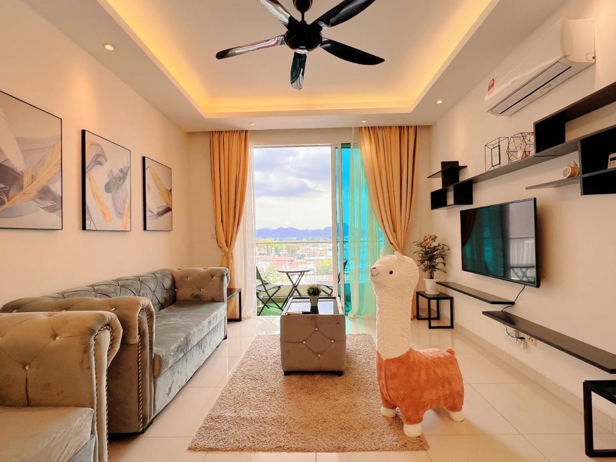 Modern Cozy W Balcony -8pax- 3 Free Parking By Aftertea