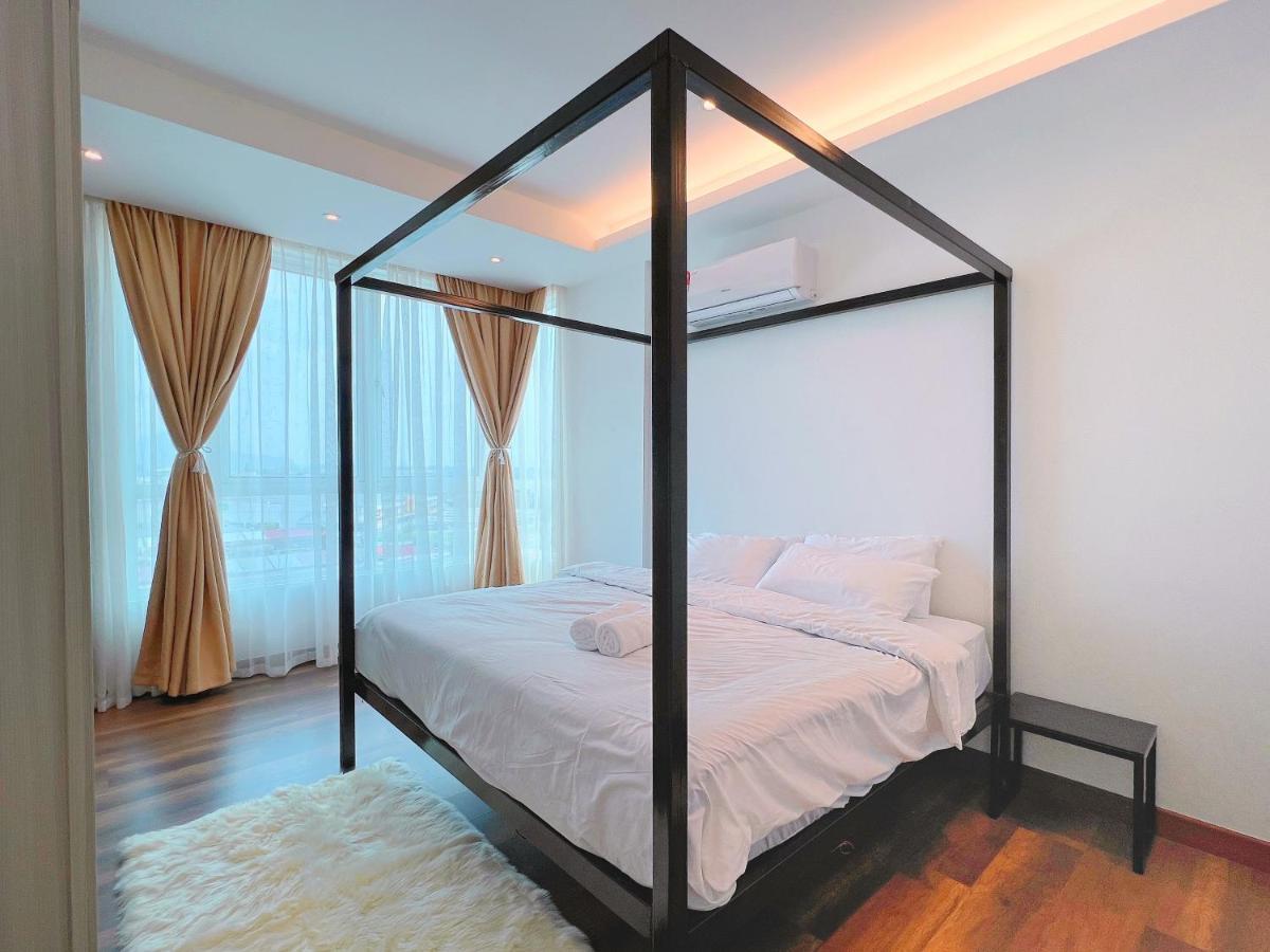 Modern Cozy W Balcony -8pax- 3 Free Parking By Aftertea Apartment *