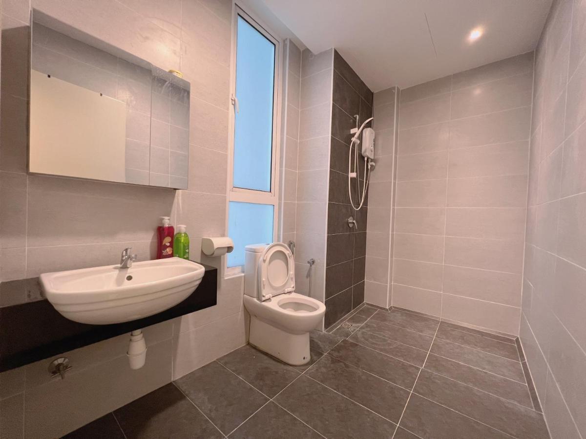 Modern Cozy W Balcony -8pax- 3 Free Parking By Aftertea Apartment Ipoh